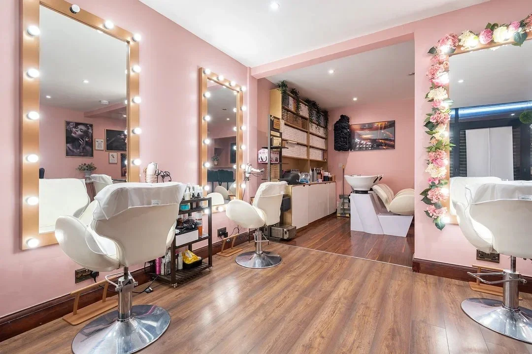 hairdressing stations in the salon