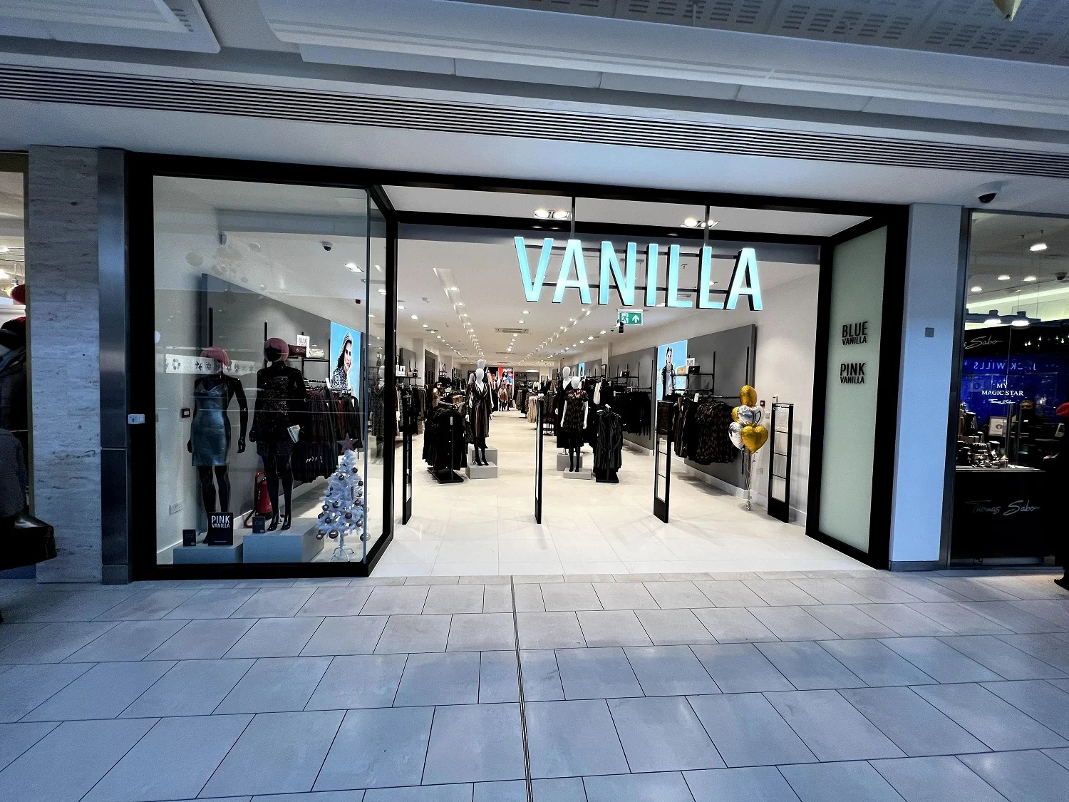 front of the Vanilla shop in the shopping centre